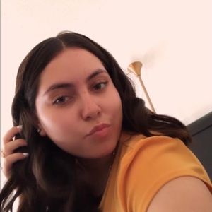 Meet your Posher, Daniela